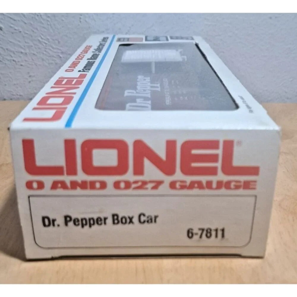 Lionel Dr Pepper Box Car O and O27 Gauge.6-7811